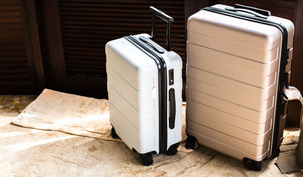 Clean suitcases should be dried and stored properly