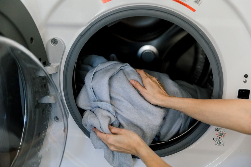 How to clean blankets in a washing machine