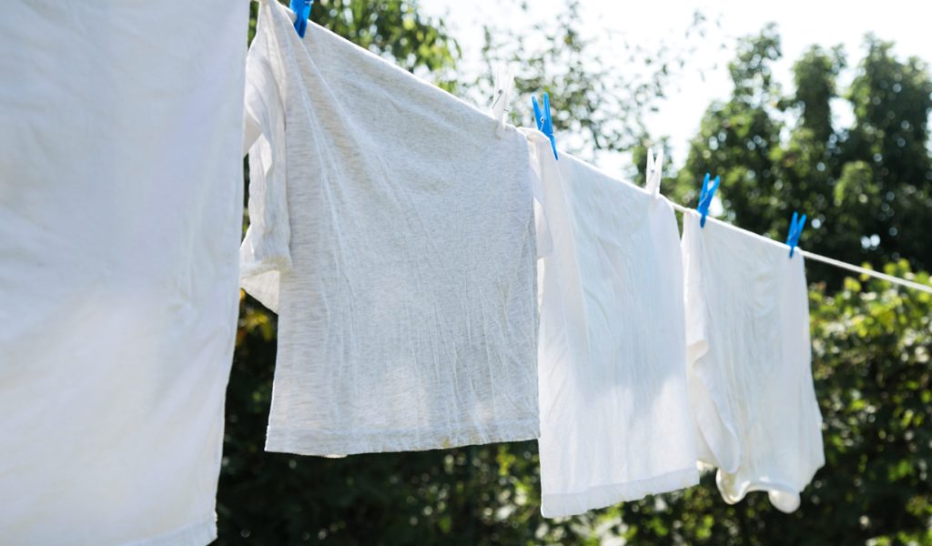 Air dry white clothes after wash