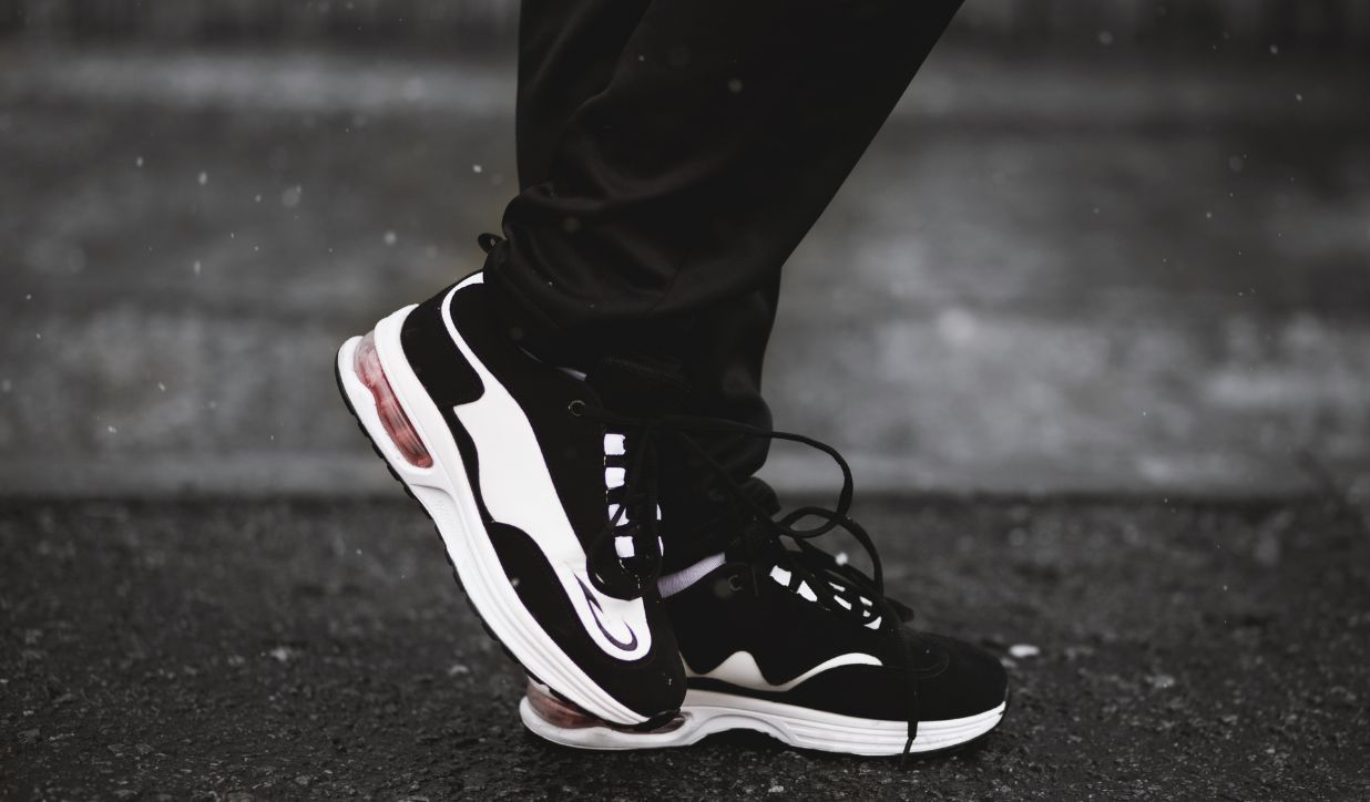 How to Clean Sports Shoes Properly